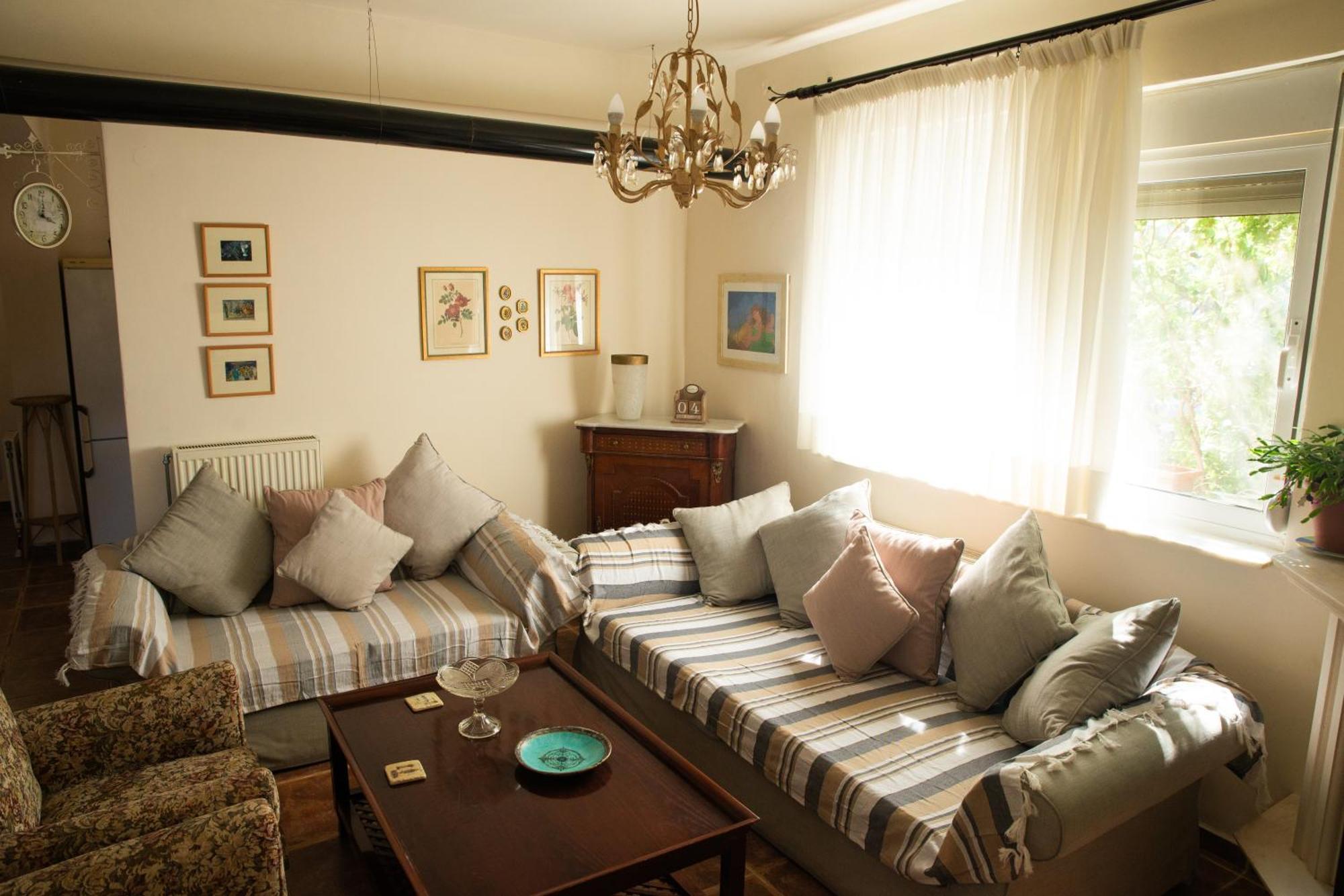 The Early Bird - Cosy 2-Floor House With Garden Alexandrópolis Exterior foto